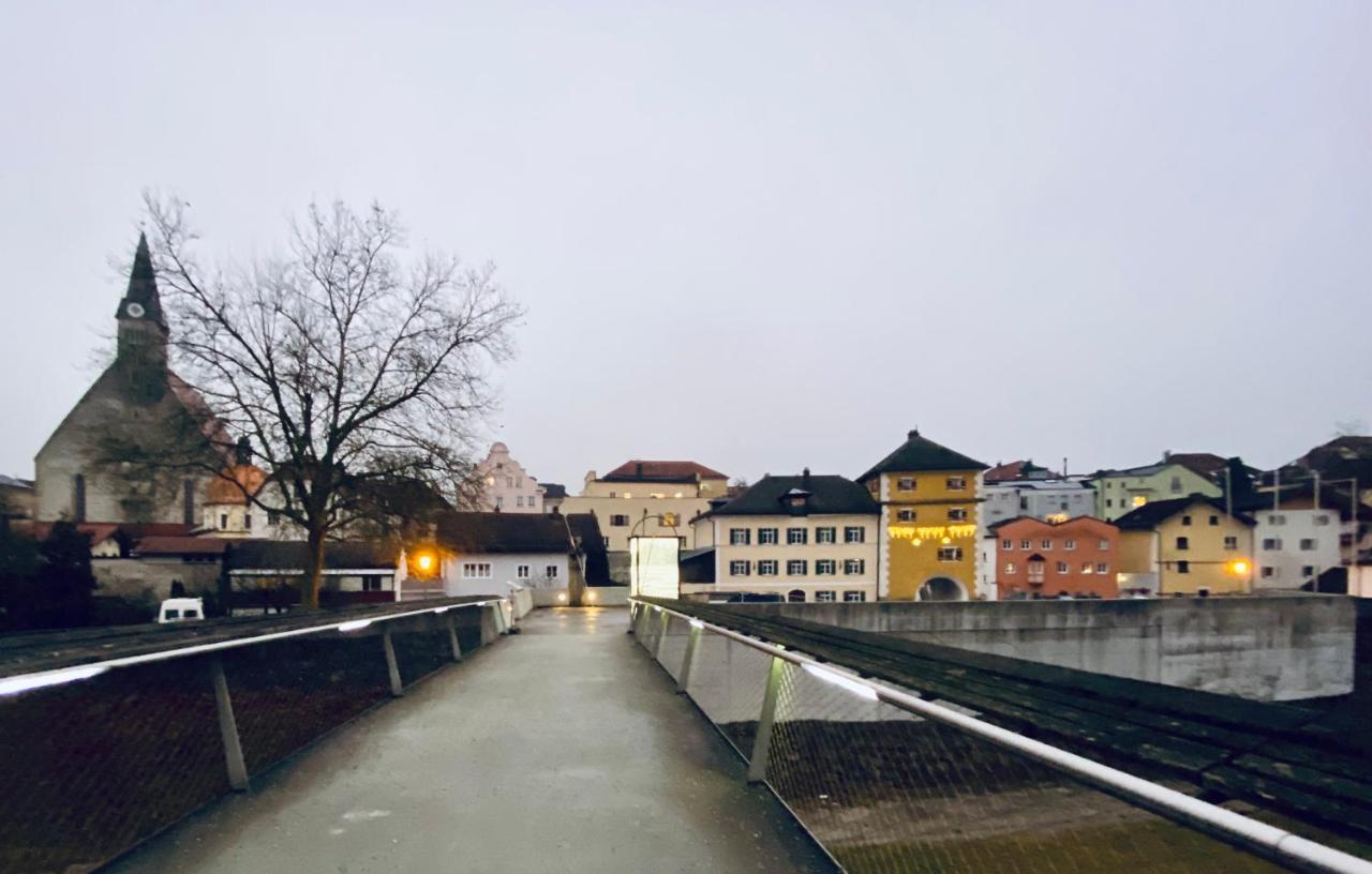 Ferienwohnung An Der Romantischen Salzachschleife Naehe Salzburg Laufen Exterior photo